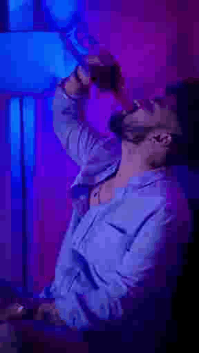 showtalent/gifs/608aa2665db801286735936.jpg