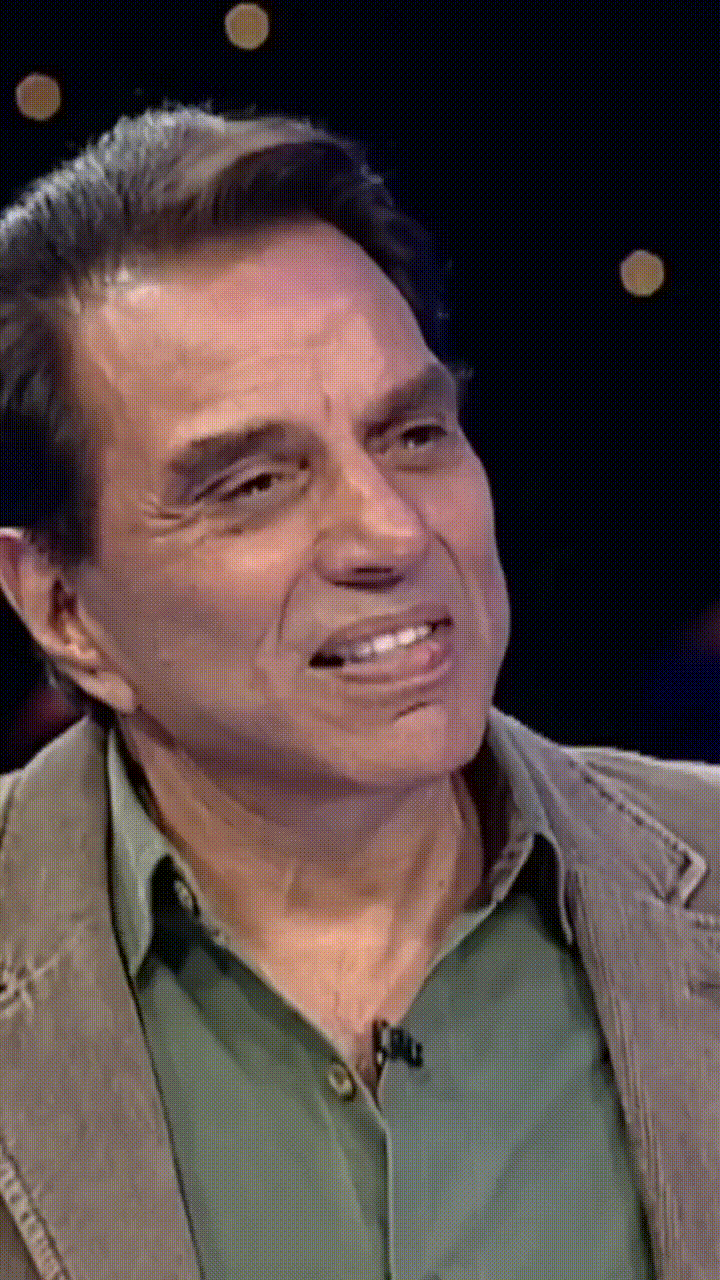 showtalent/gifs/68cba31d9a6c9912899946.gif